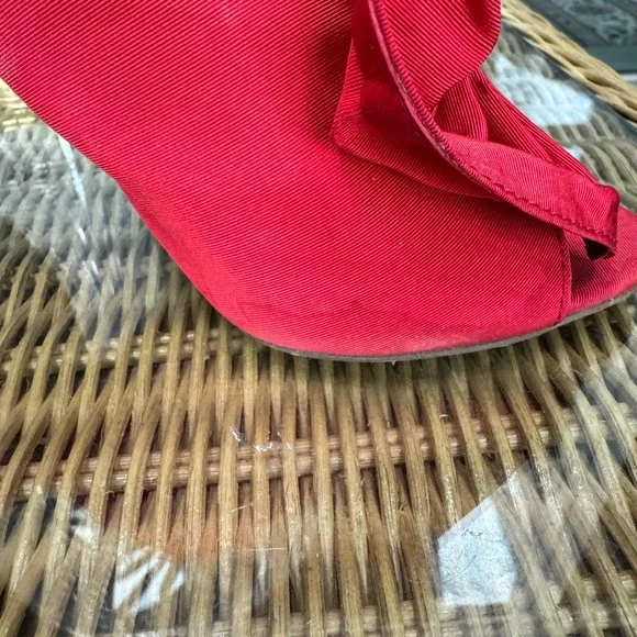 Vince Camuto heels - Picture 3 of 8